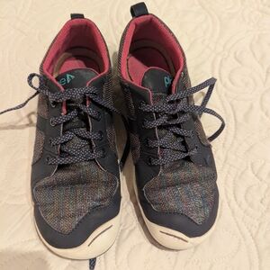 Place Sneakers, Lace Up, Size 1.5